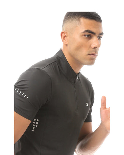 Sturdy 2 Half Zip Tee